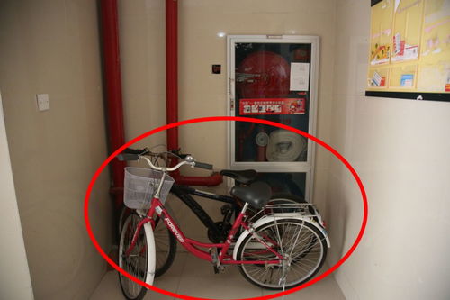 高層消防誤區(qū)揭秘 濕毛巾捂口鼻逃生并非萬能良方